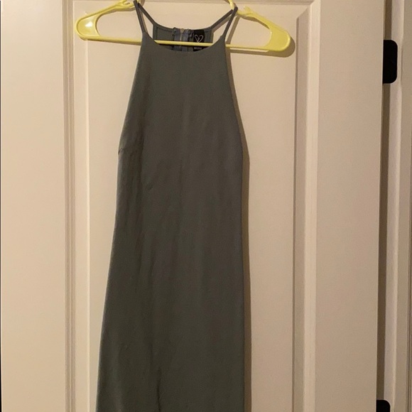 Green fitted dress - Picture 1 of 2